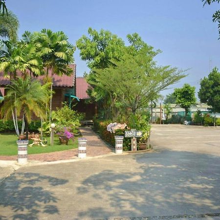 Mg Guesthouse Sukhothai Exteriör bild