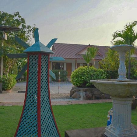 Mg Guesthouse Sukhothai Exteriör bild
