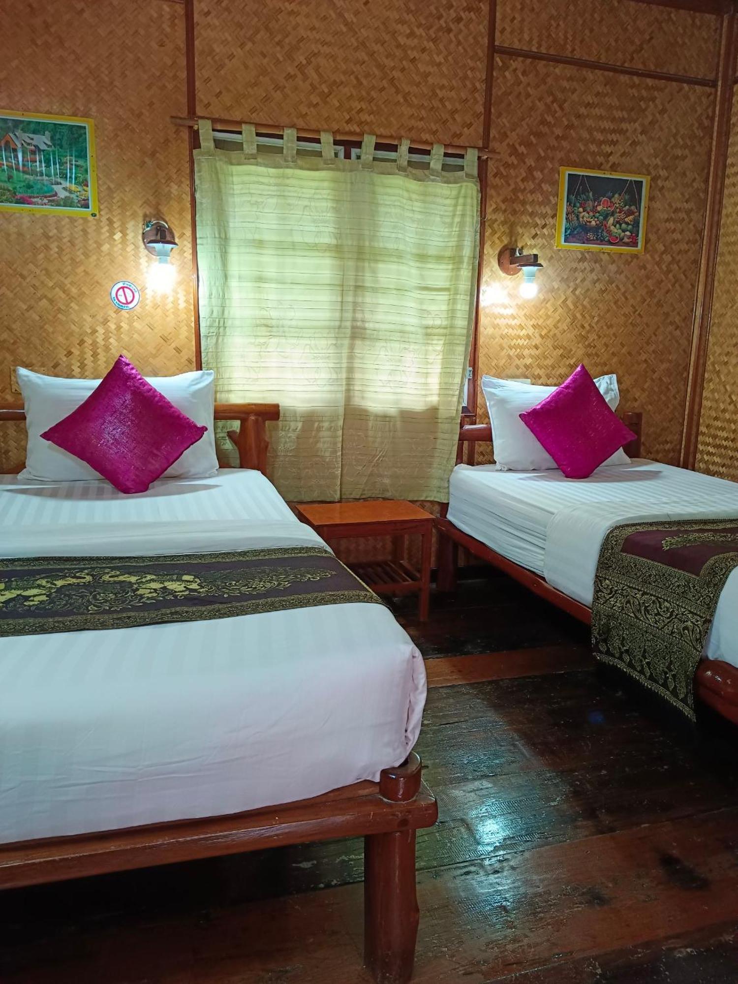 Mg Guesthouse Sukhothai Exteriör bild