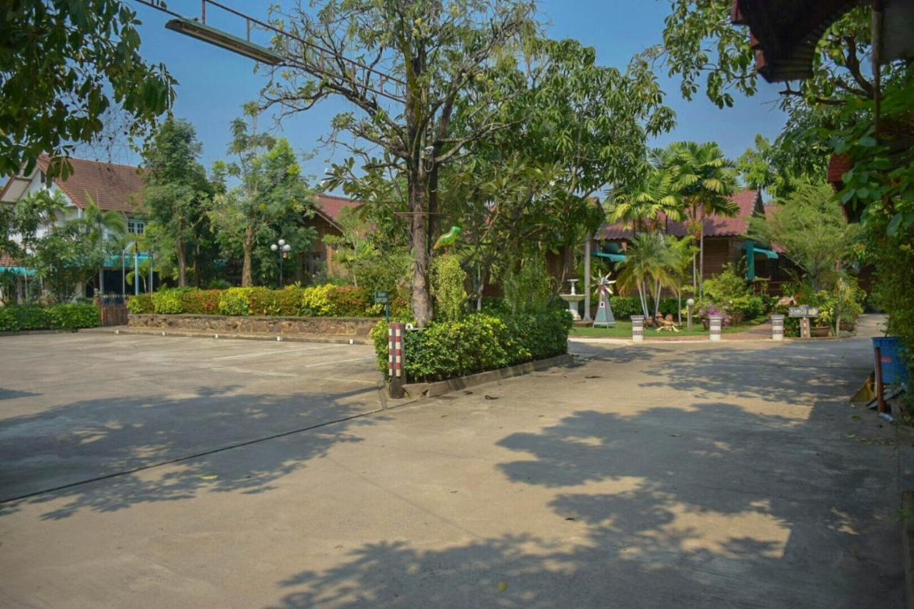 Mg Guesthouse Sukhothai Exteriör bild