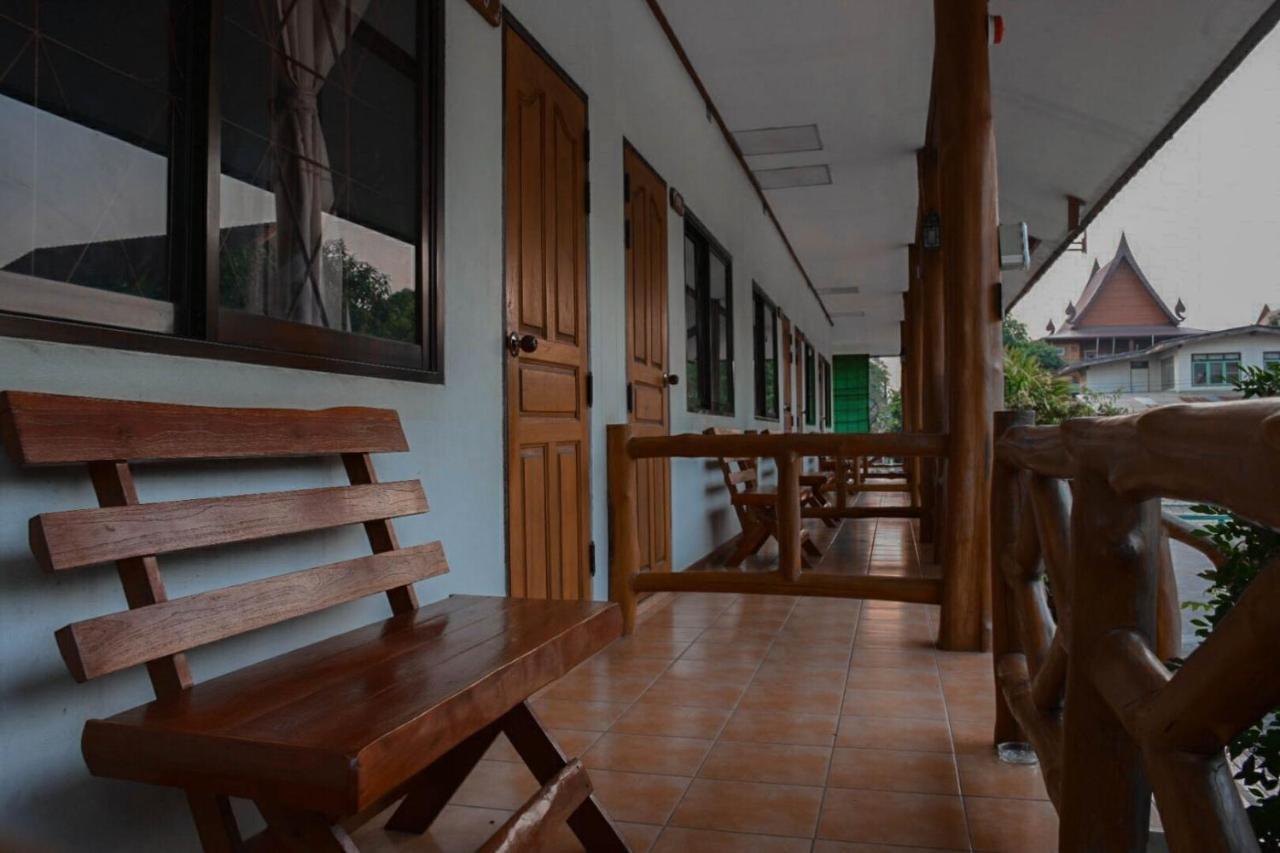 Mg Guesthouse Sukhothai Exteriör bild